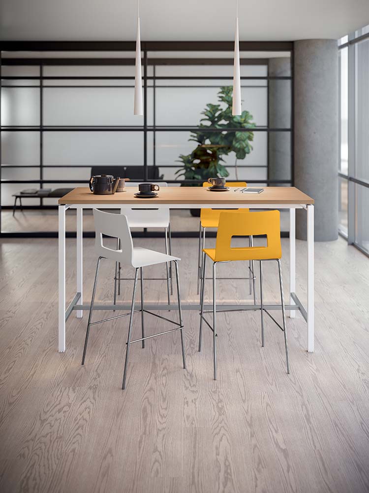 1-Sedie-Living-CELSIUS-per-Residenziale-Hotel-Bar-e-ristorante-Campus-e-formazione-2