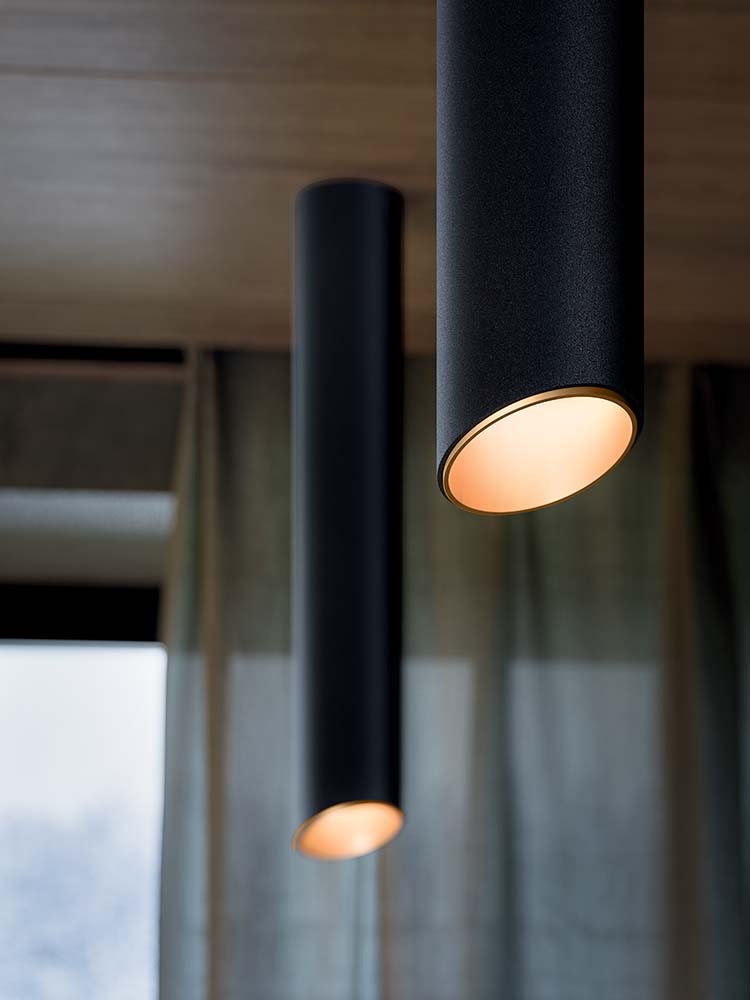 Lampade-a-soffitto-Lighthing-SLICE-per-Residenziale-Hotel-Bar-3