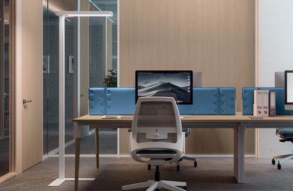 Lampade-da-terra-per-ufficio-More_cover-575x375