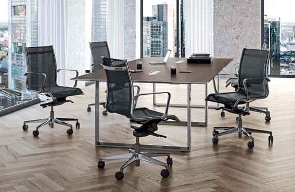 sedia-direzionale-dekora-per-uffici-e-sale-meeting-anteprima-575x375